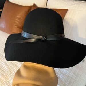 NWT Nordstrom Wool Felt Floppy Hat